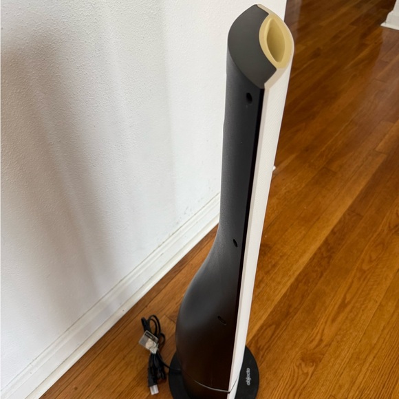 Objecto Mood H9 Tower Hybrid Humidifier
Model HM-54 (White) - Picture 2 of 13